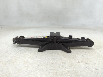 2008 Chevrolet Malibu Spare Scissor Car Jack - Oemusedautoparts1.com
