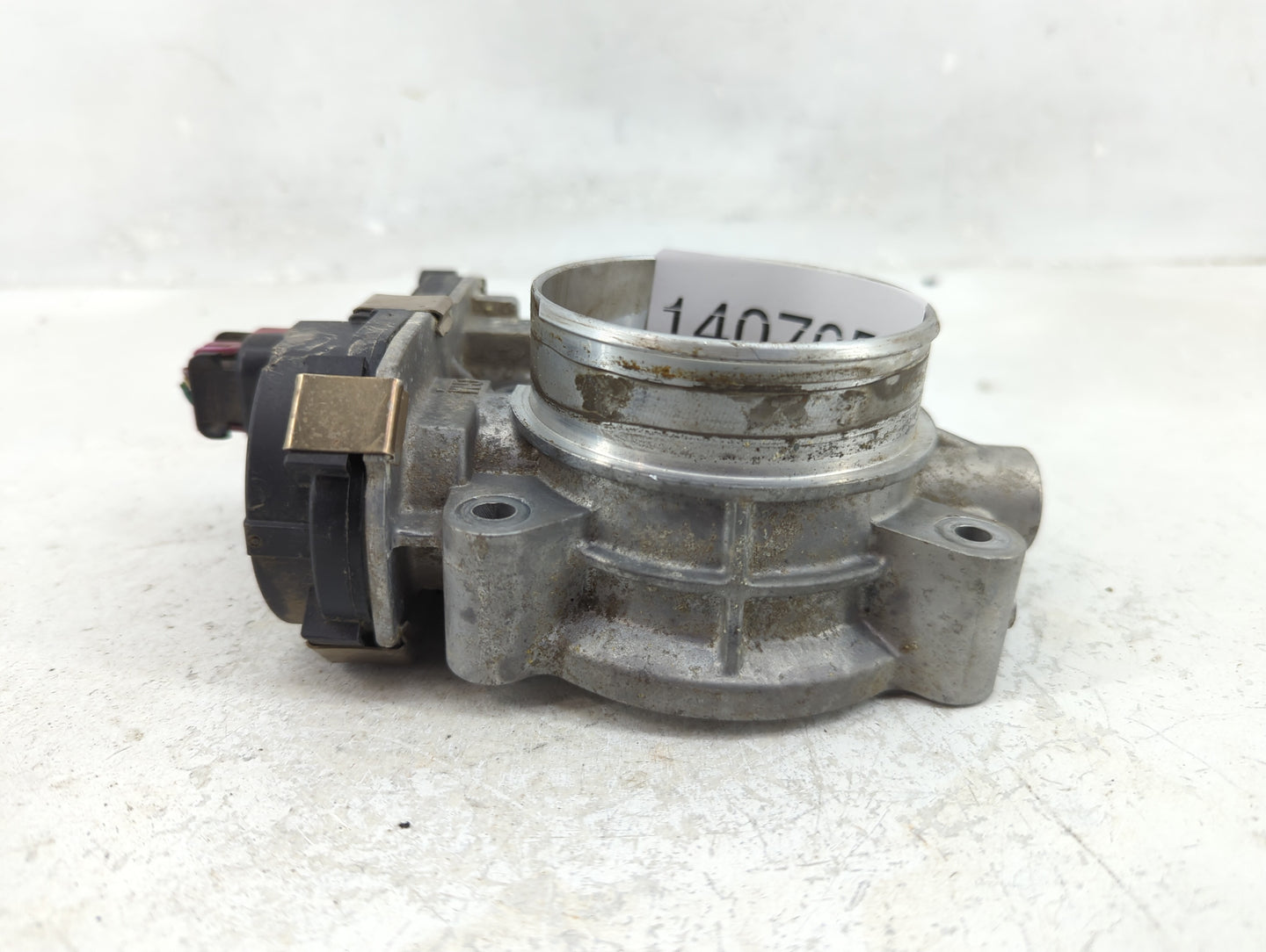 2007-2008 Chevrolet Malibu Throttle Body P/N:12618735 Fits Fits 2007 2008 2009 2010 2011 OEM Used Auto Parts - Oemusedautopa
