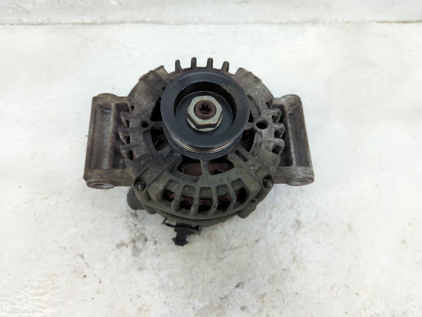 2008-2012 Chevrolet Malibu Alternator Replacement Generator Charging Assembly Engine OEM P/N:15828450 Fits OEM Used Auto Par
