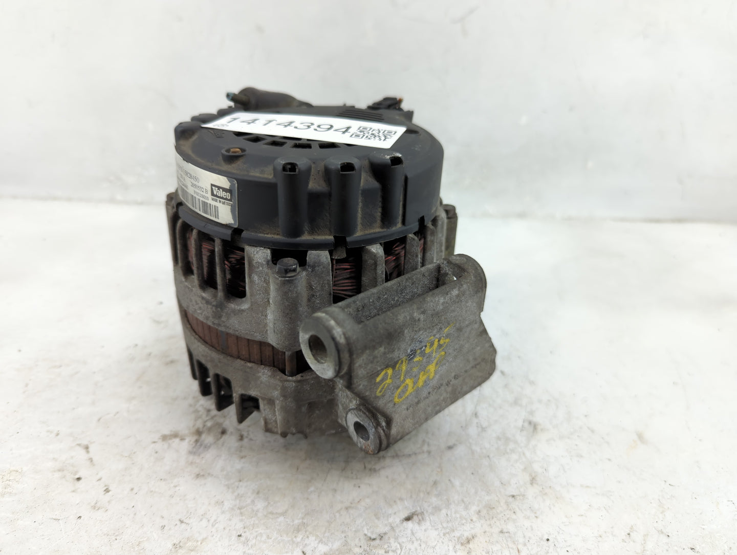 2008-2012 Chevrolet Malibu Alternator Replacement Generator Charging Assembly Engine OEM P/N:15828450 Fits OEM Used Auto Par