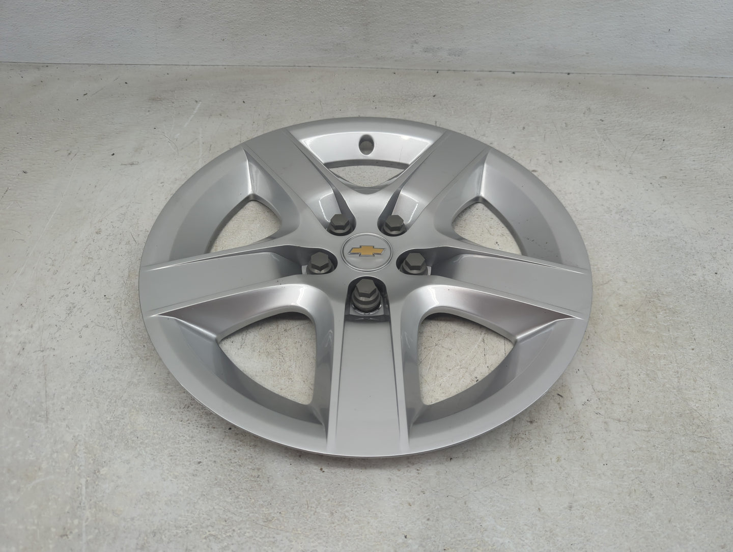 2004-2011 Chevrolet Malibu Driver Front Wheel Hub Oem 1416095 - Oemusedautoparts1.com