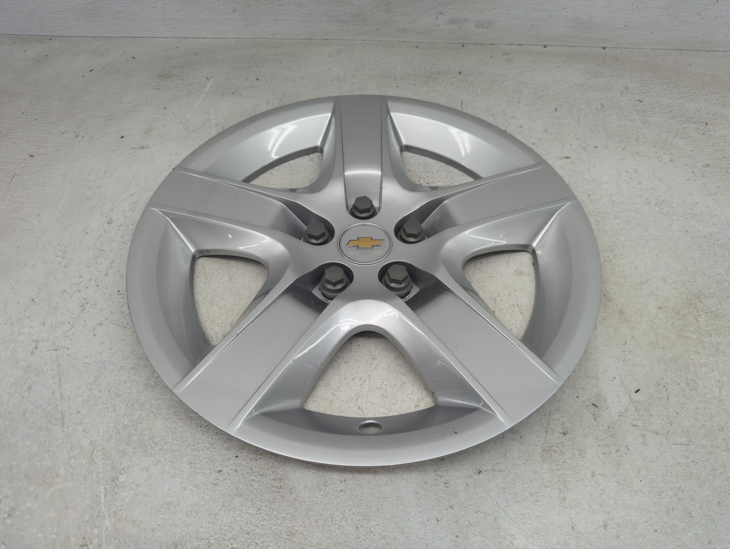 2004-2011 Chevrolet Malibu Driver Front Wheel Hub Oem 1416096 - Oemusedautoparts1.com