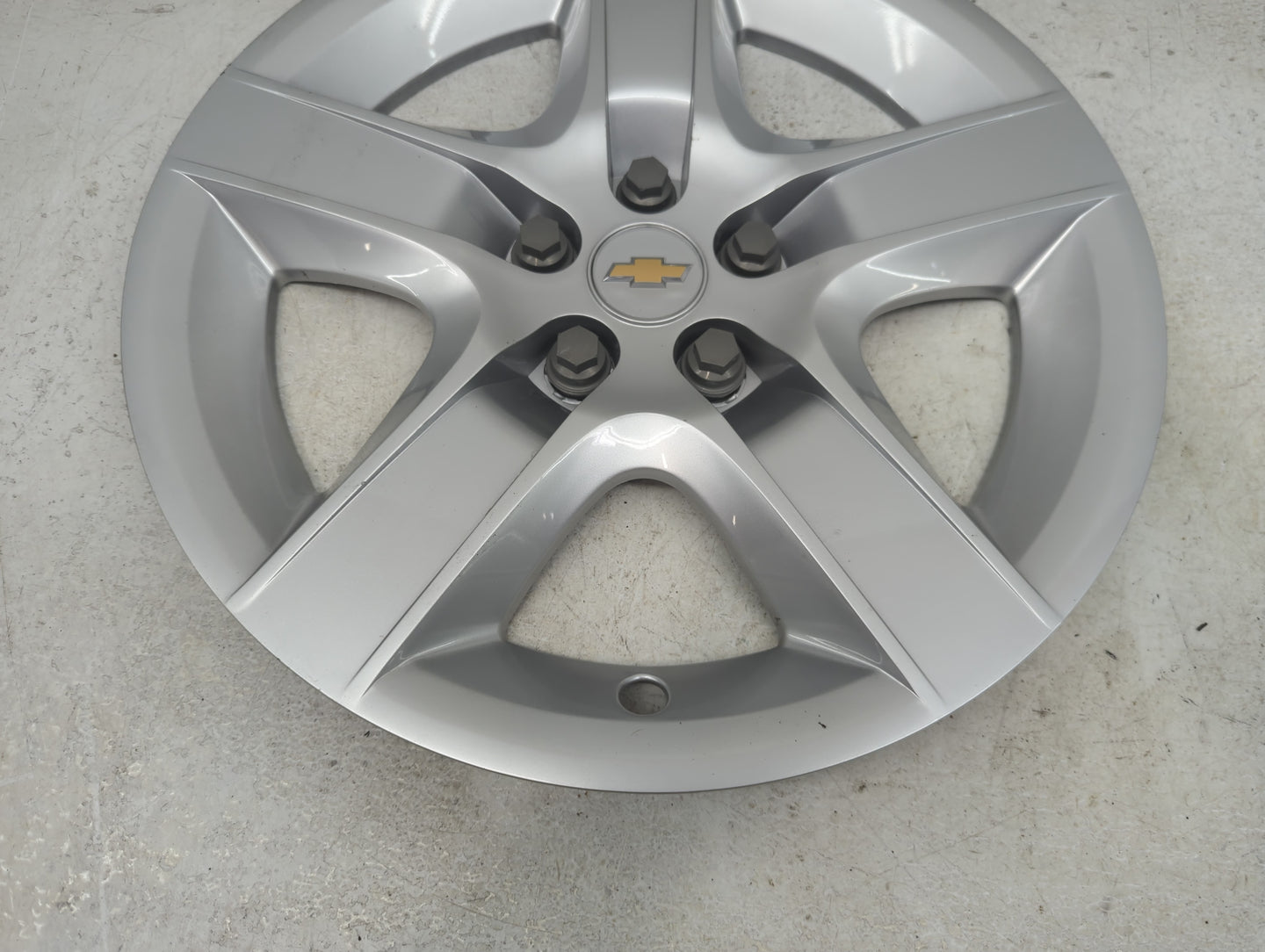 2004-2011 Chevrolet Malibu Driver Front Wheel Hub Oem 1416096 - Oemusedautoparts1.com