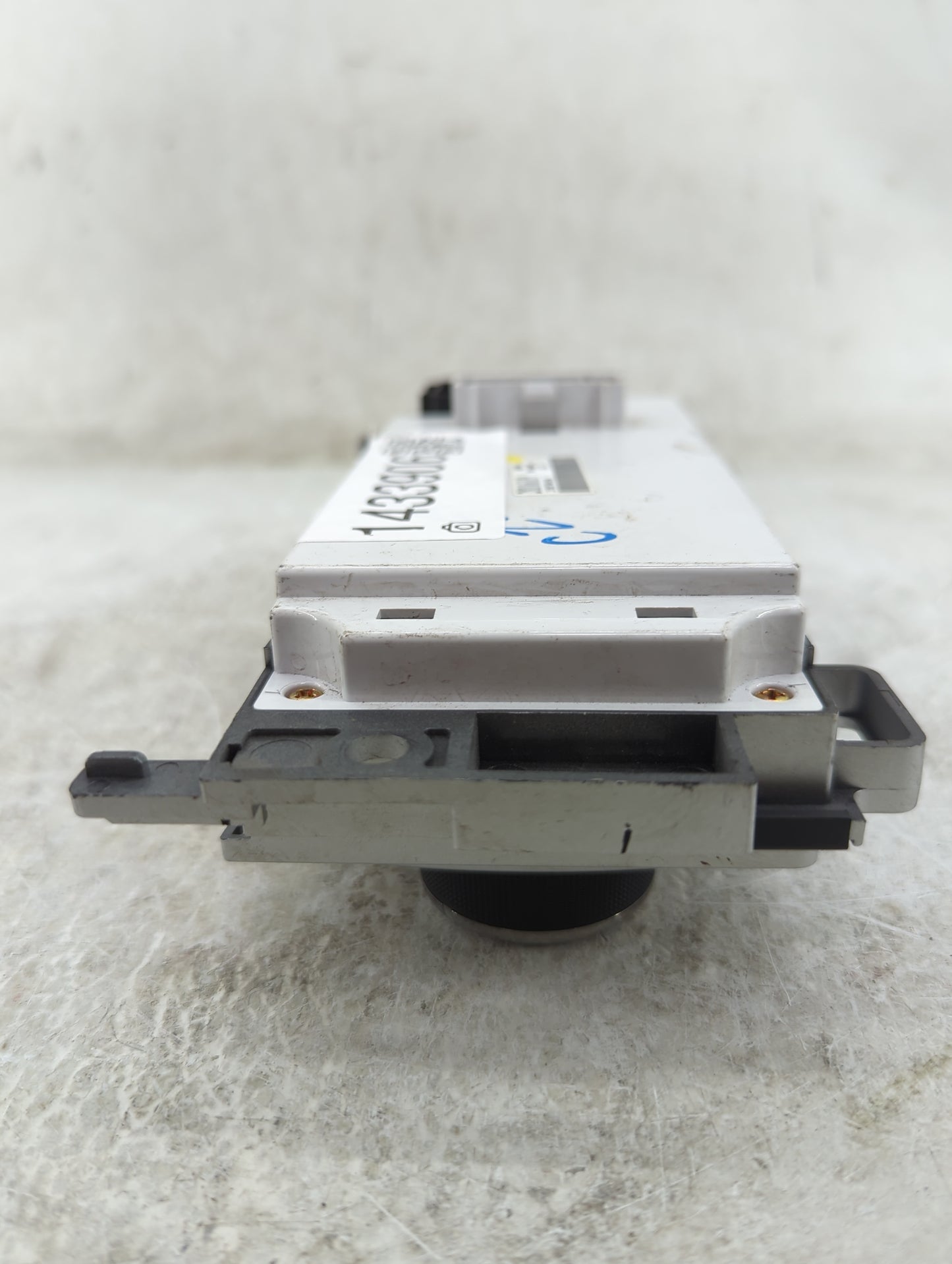2008-2012 Chevrolet Malibu Climate Control Module Temperature AC/Heater Replacement P/N:28116119 25878418 Fits OEM Used Auto