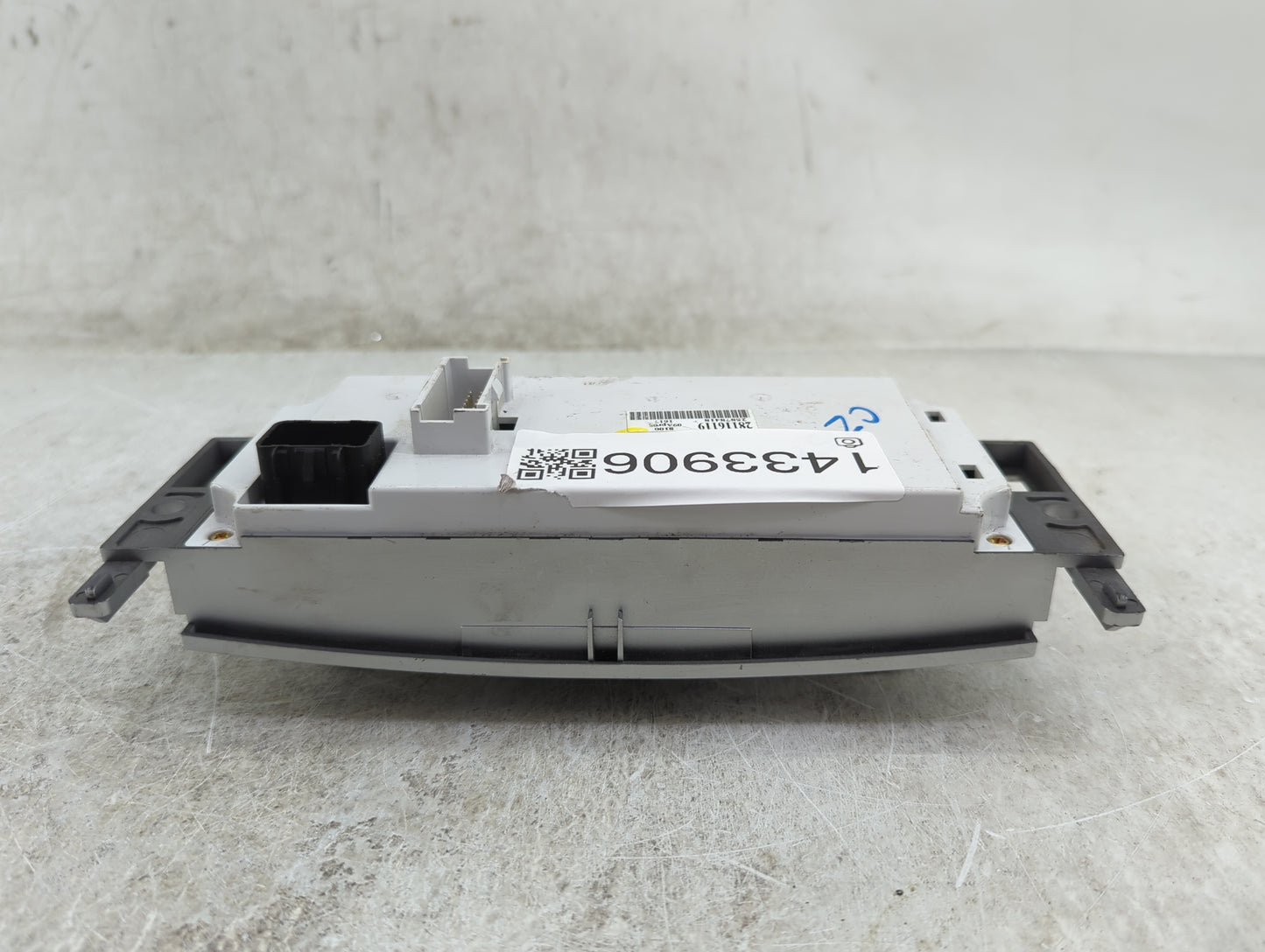 2008-2012 Chevrolet Malibu Climate Control Module Temperature AC/Heater Replacement P/N:28116119 25878418 Fits OEM Used Auto