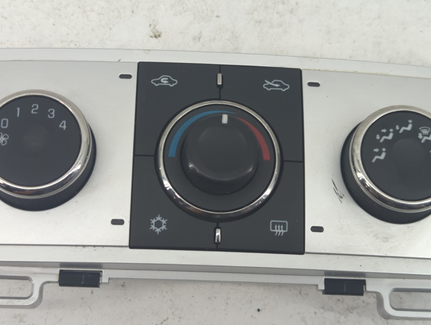 2008-2012 Chevrolet Malibu Climate Control Module Temperature AC/Heater Replacement P/N:28116119 25878418 Fits OEM Used Auto