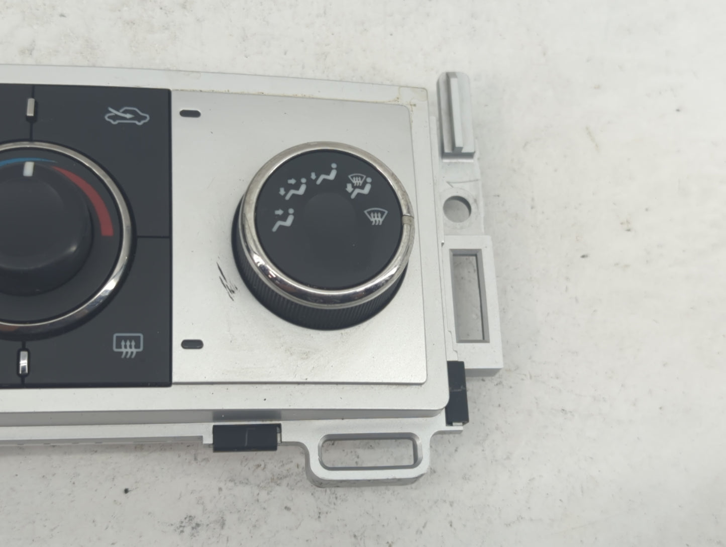 2008-2012 Chevrolet Malibu Climate Control Module Temperature AC/Heater Replacement P/N:28116119 25878418 Fits OEM Used Auto