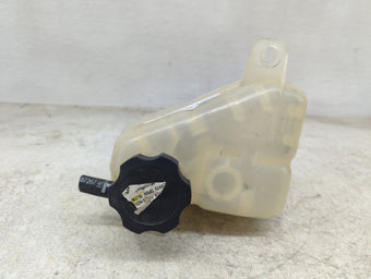 compare product 2007 Chevrolet Malibu Radiator Coolant Overflow Expansion Tank Bottle 1449351