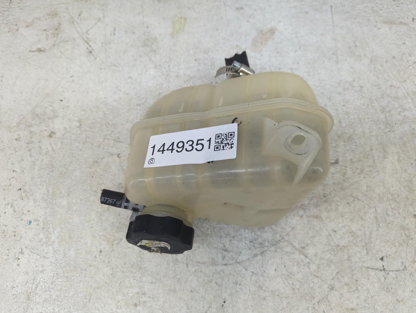 2007 Chevrolet Malibu Radiator Coolant Overflow Expansion Tank Bottle - Oemusedautoparts1.com