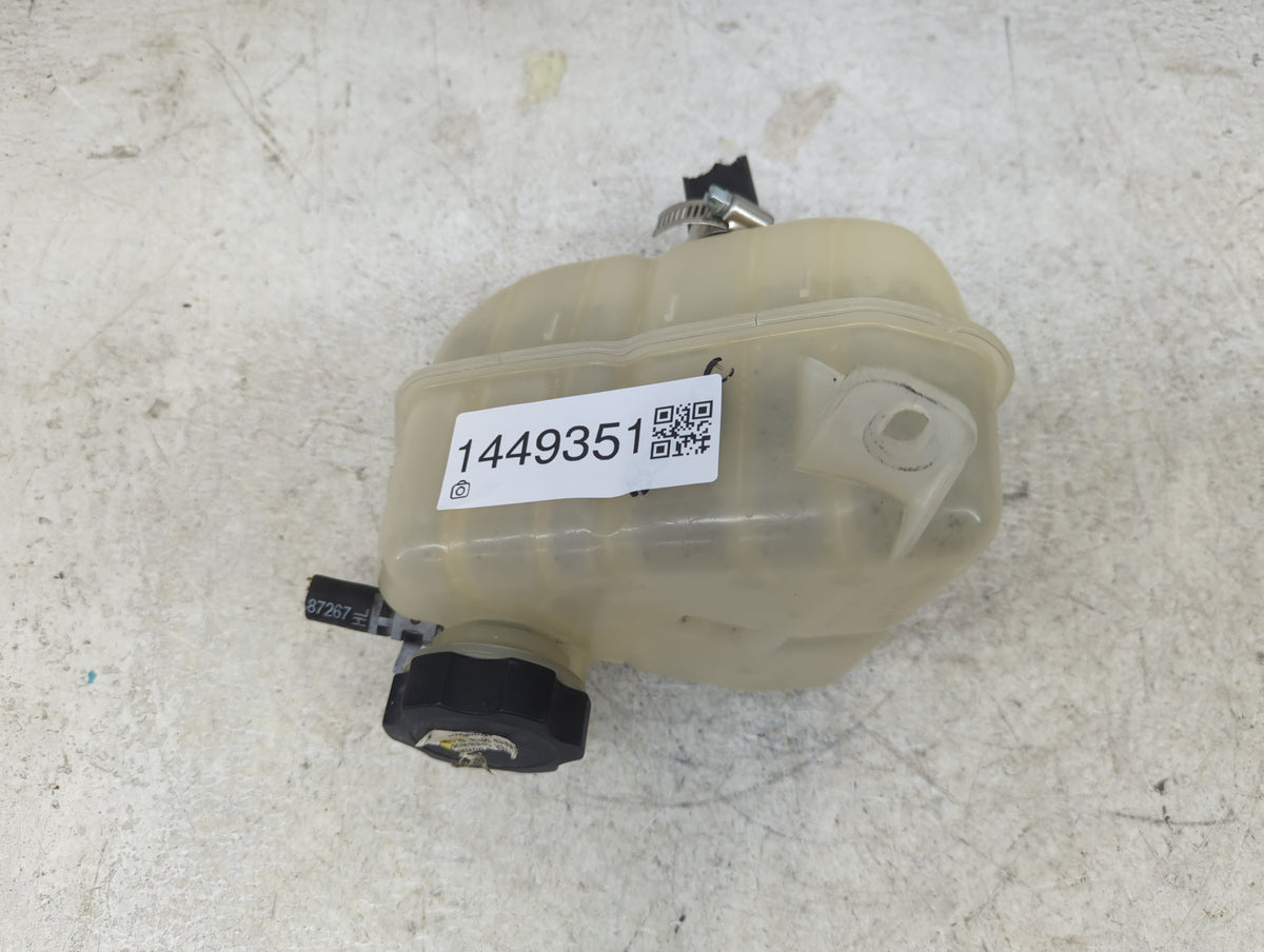 2007 Chevrolet Malibu Radiator Coolant Overflow Expansion Tank Bottle 1449351 - Oemusedautoparts1.com