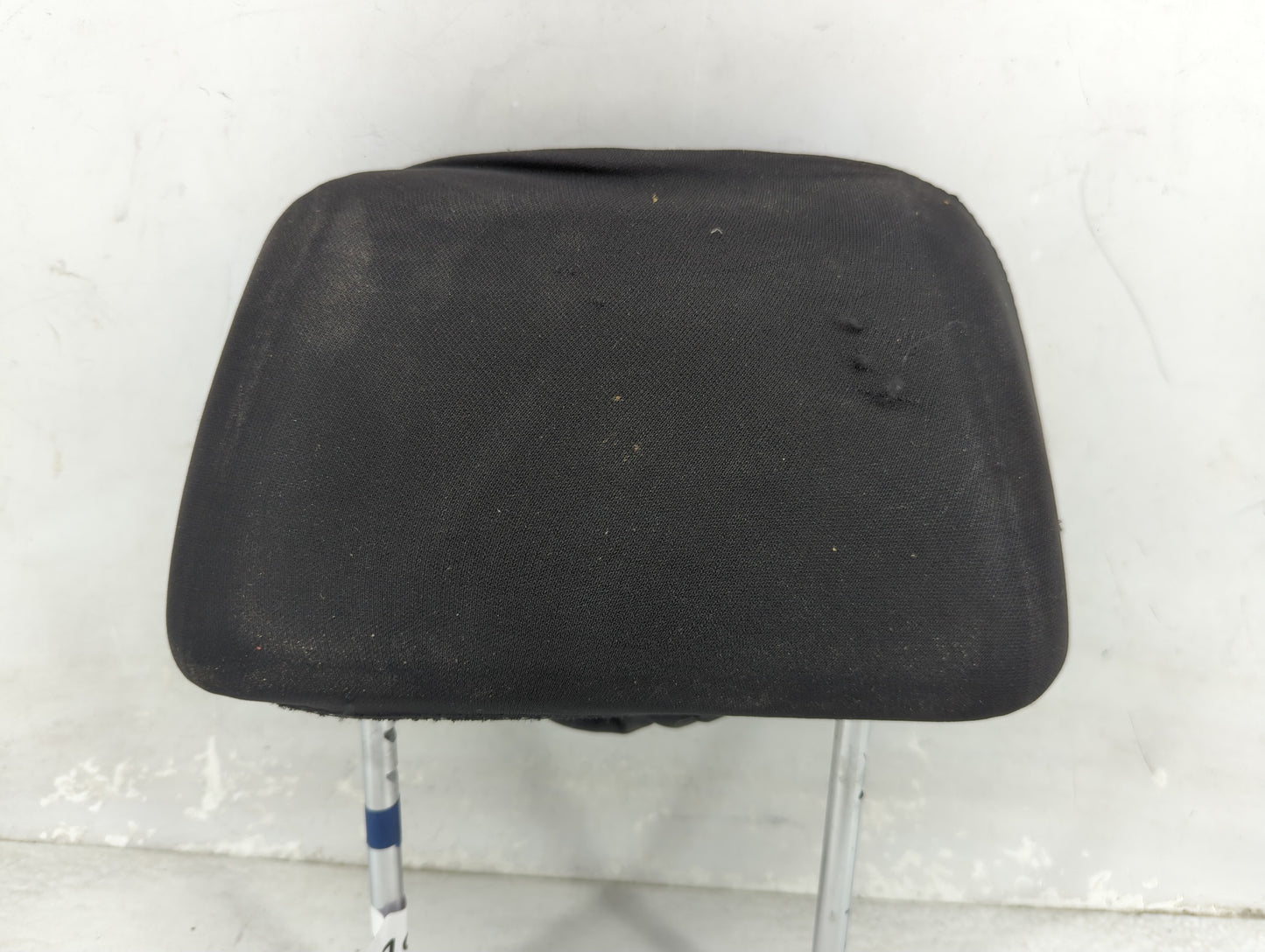 2008-2009 Chevrolet Malibu Headrest Head Rest Front Driver Seat Black - Oemusedautoparts1.com