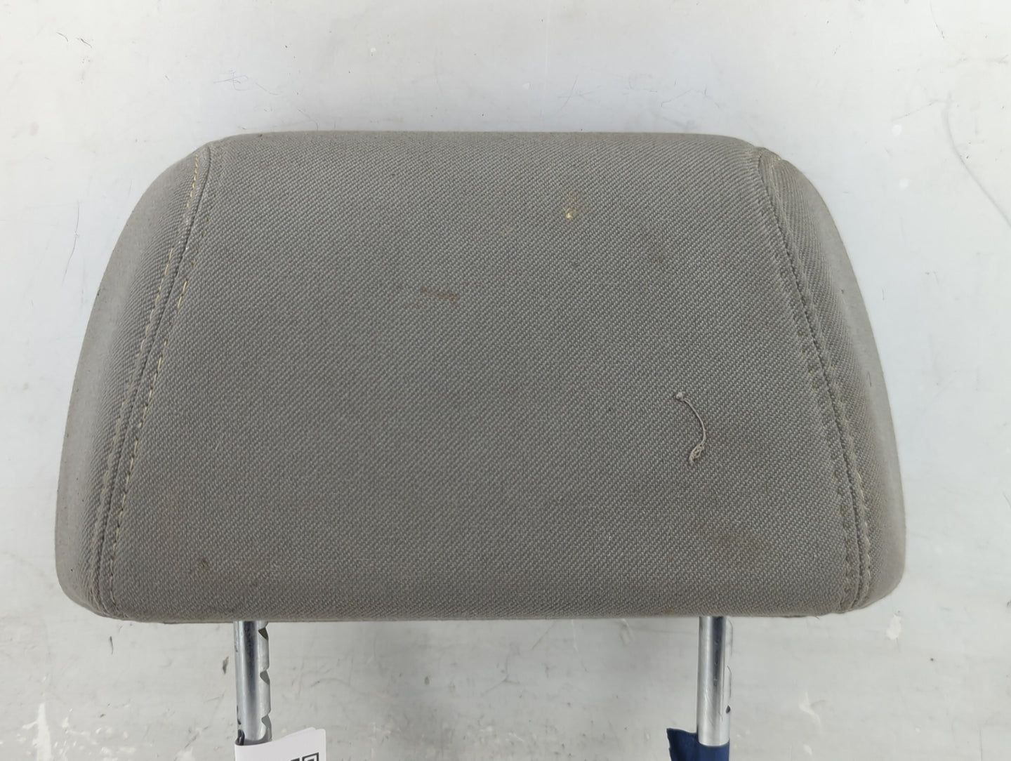 2008-2008 Chevrolet Malibu Headrest Head Rest Front Driver Seat Grey - Oemusedautoparts1.com