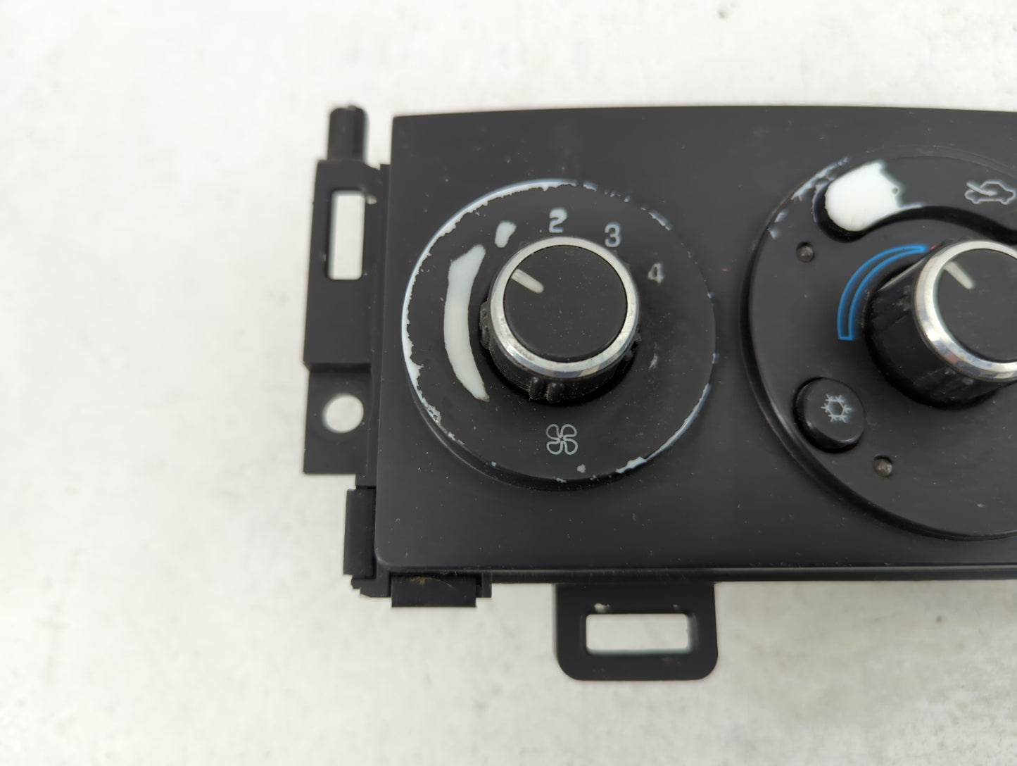 2008-2012 Chevrolet Malibu Climate Control Module Temperature AC/Heater Replacement P/N:28014589 Fits OEM Used Auto Parts - 