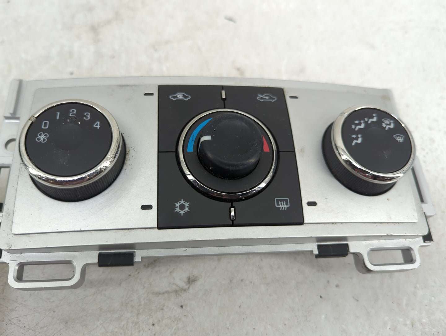 2008-2012 Chevrolet Malibu Climate Control Module Temperature AC/Heater Replacement P/N:28116119 Fits OEM Used Auto Parts - 