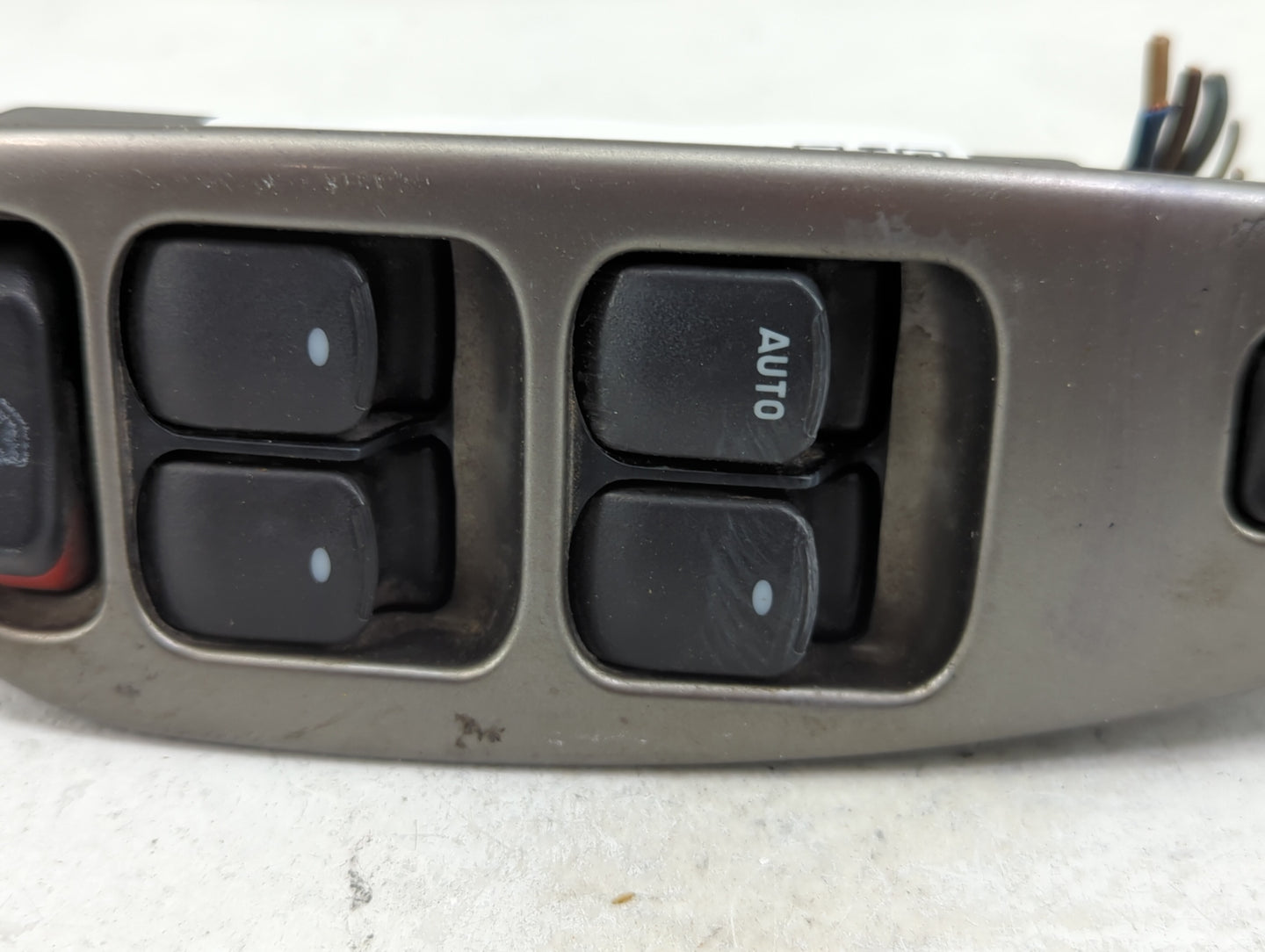 2008-2009 Chevrolet Malibu Master Power Window Switch Replacement Driver Side Left P/N:183126556 Fits Fits 2008 2009 OEM Use
