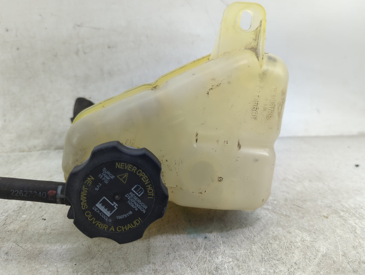 2007 Chevrolet Malibu Radiator Coolant Overflow Expansion Tank Bottle 1459959 - Oemusedautoparts1.com