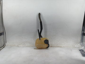 2007 Chevrolet Malibu Radiator Coolant Overflow Expansion Tank Bottle 1466960 - Oemusedautoparts1.com