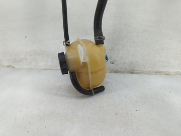 2007 Chevrolet Malibu Radiator Coolant Overflow Expansion Tank Bottle 1466960