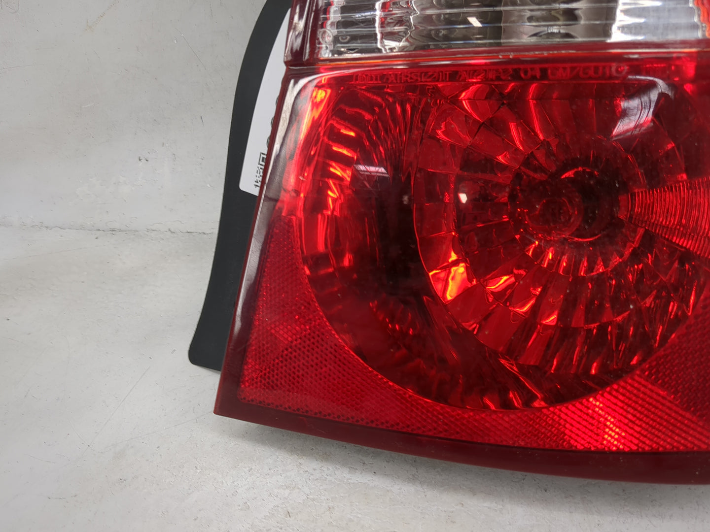 2008 Chevrolet Malibu Tail Light Assembly Passenger Right OEM P/N:16531138A Fits OEM Used Auto Parts - Oemusedautoparts1.com