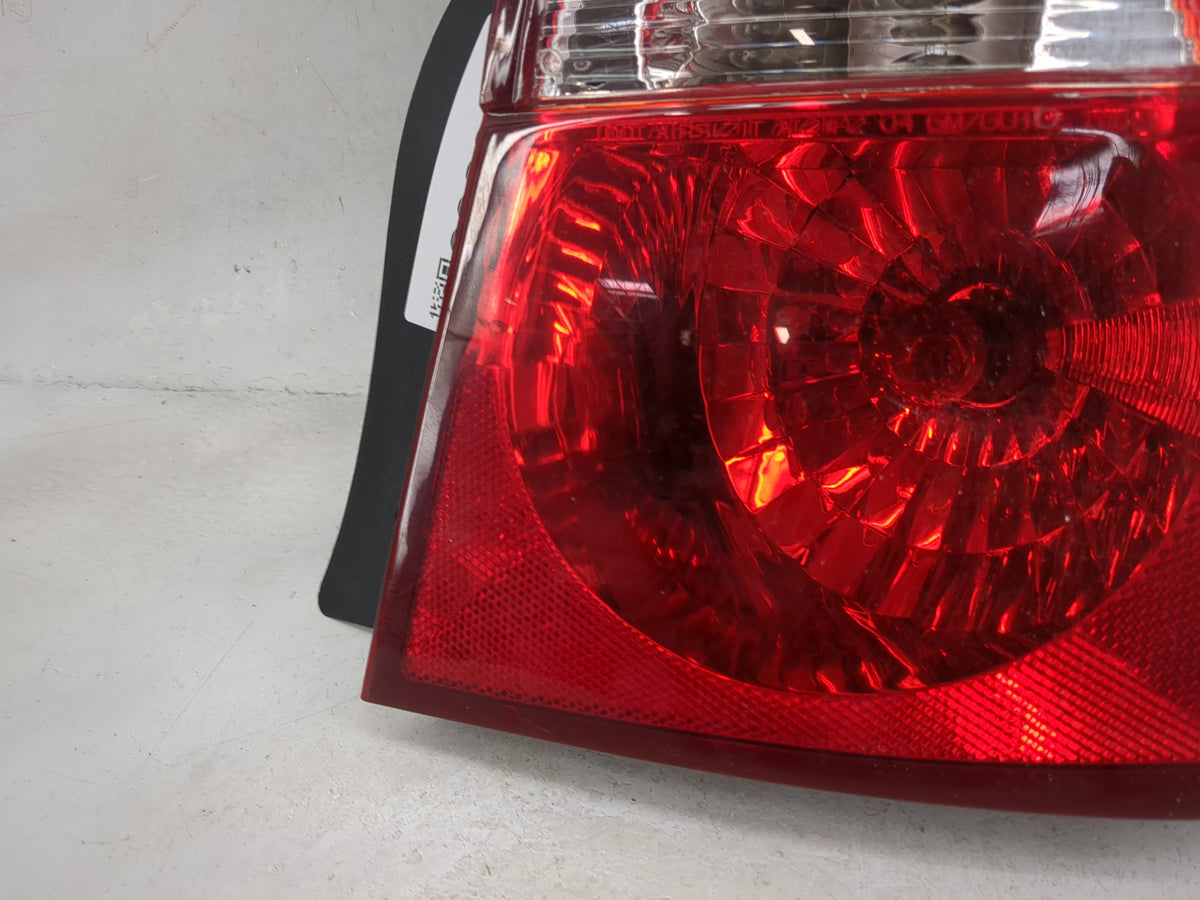 2008 Chevrolet Malibu Tail Light Assembly Passenger Right OEM P/N:16531138A Fits OEM Used Auto Parts - Oemusedautoparts1.com