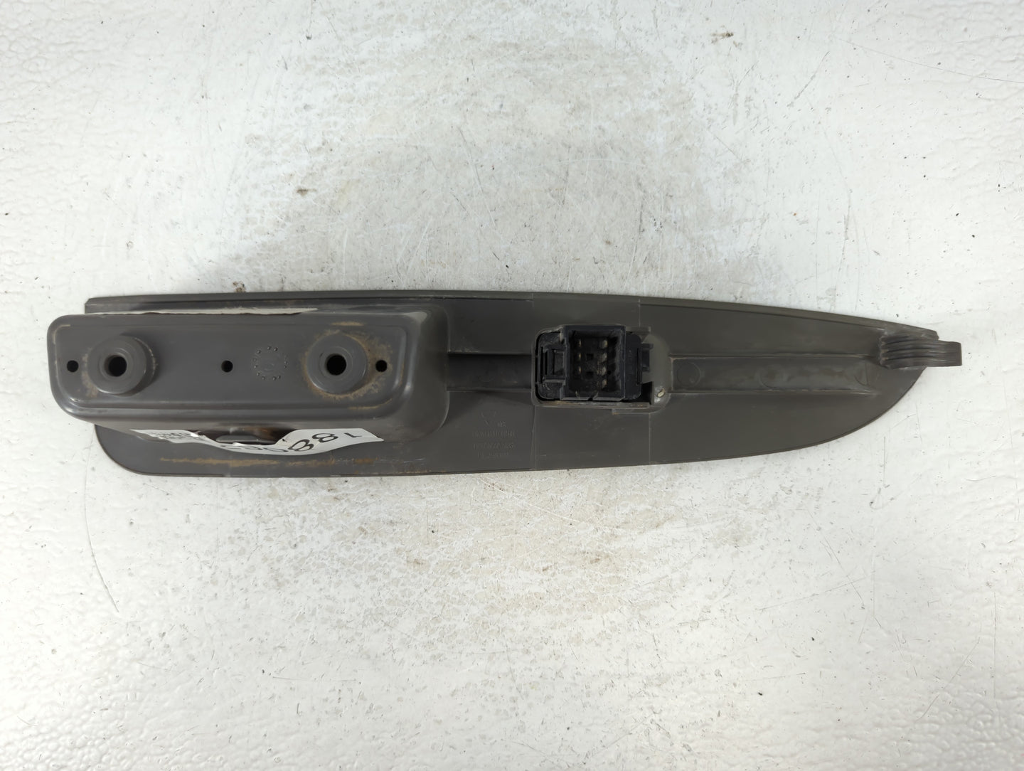2012 Chevrolet Malibu Passenger Right Power Window Switch 20952780 - Oemusedautoparts1.com