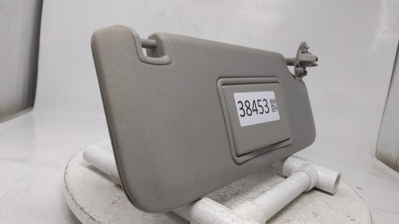 2008 Chevrolet Malibu Sun Visor Shade Replacement Passenger Right Mirror Fits OEM Used Auto Parts - Oemusedautoparts1.com
