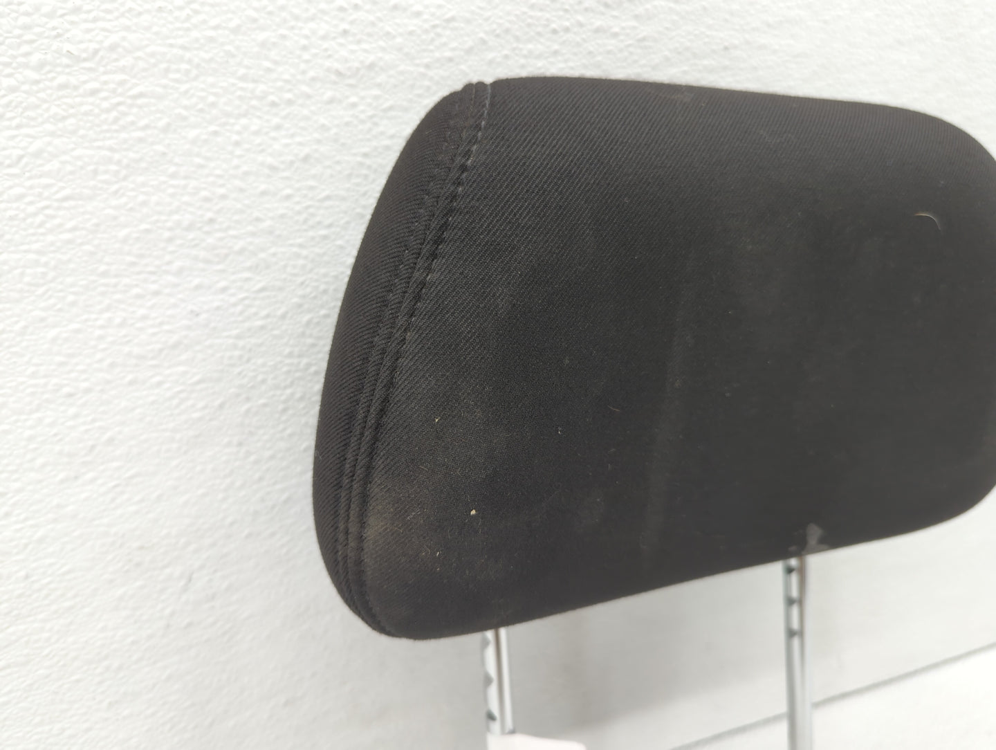 2008-2008 Chevrolet Malibu Headrest Head Rest Front Driver Passenger Seat - Oemusedautoparts1.com