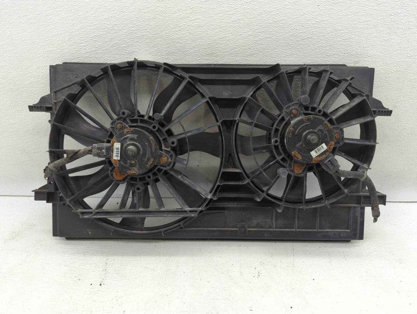 2004-2012 Chevrolet Malibu Left Radiator Fan Motor Assembly - Oemusedautoparts1.com