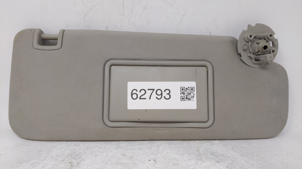 2008 Chevrolet Malibu Sun Visor Shade Replacement Passenger Right Mirror Fits OEM Used Auto Parts - Oemusedautoparts1.com