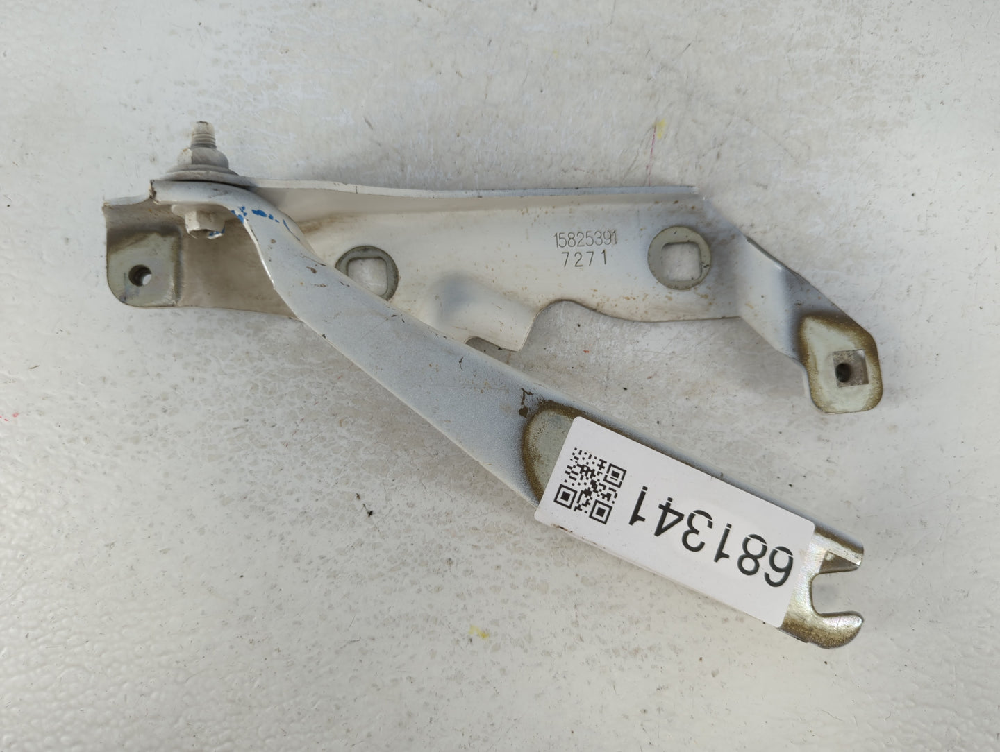 2008 Chevrolet Malibu Driver Left Hood Hinge - Oemusedautoparts1.com