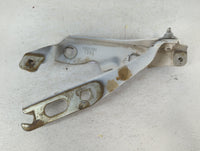 2008 Chevrolet Malibu Passenger Right Hood Hinge - Oemusedautoparts1.com