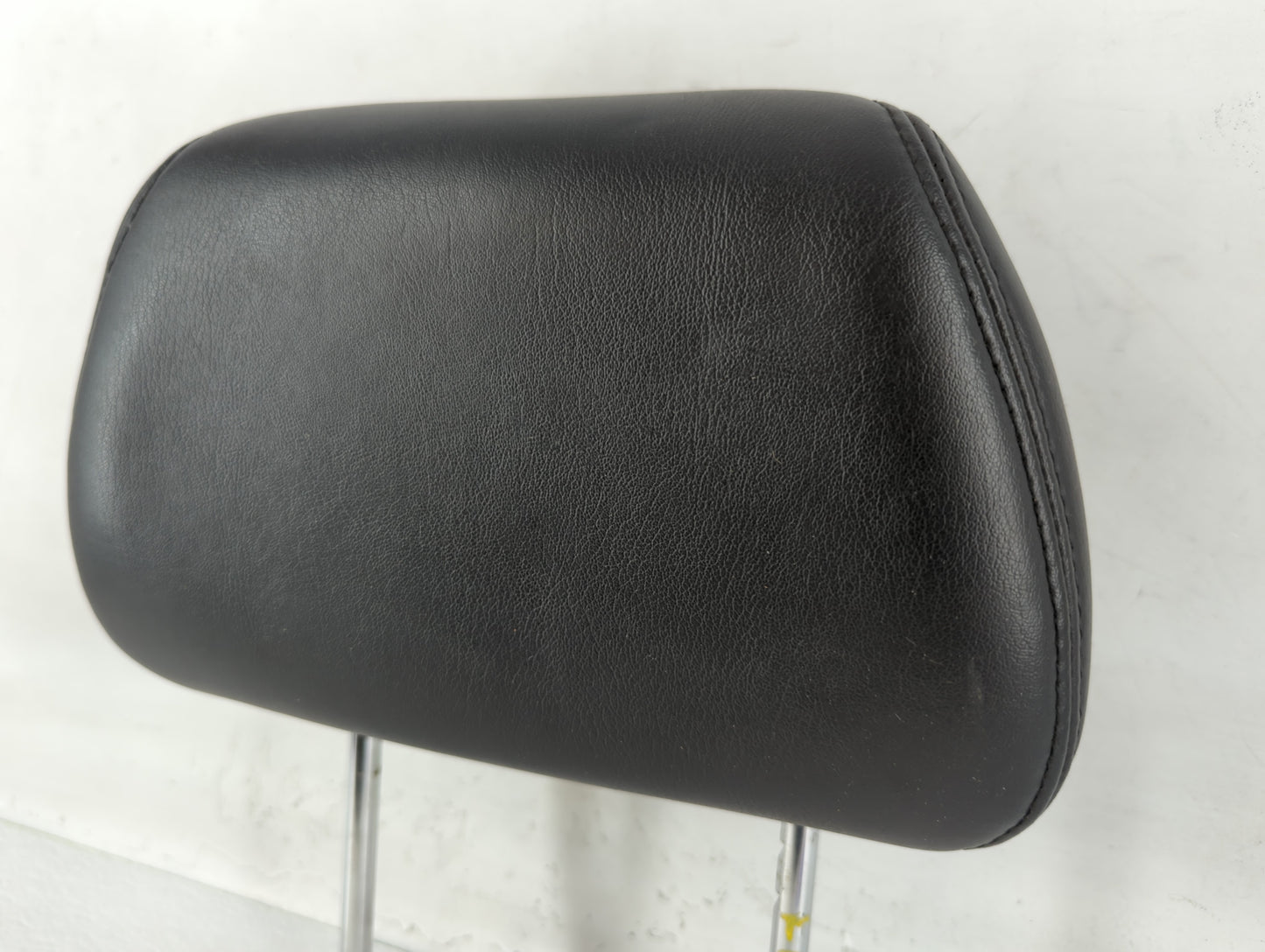 2008 Chevrolet Malibu Headrest Head Rest Front Driver Passenger Seat Fits OEM Used Auto Parts - Oemusedautoparts1.com