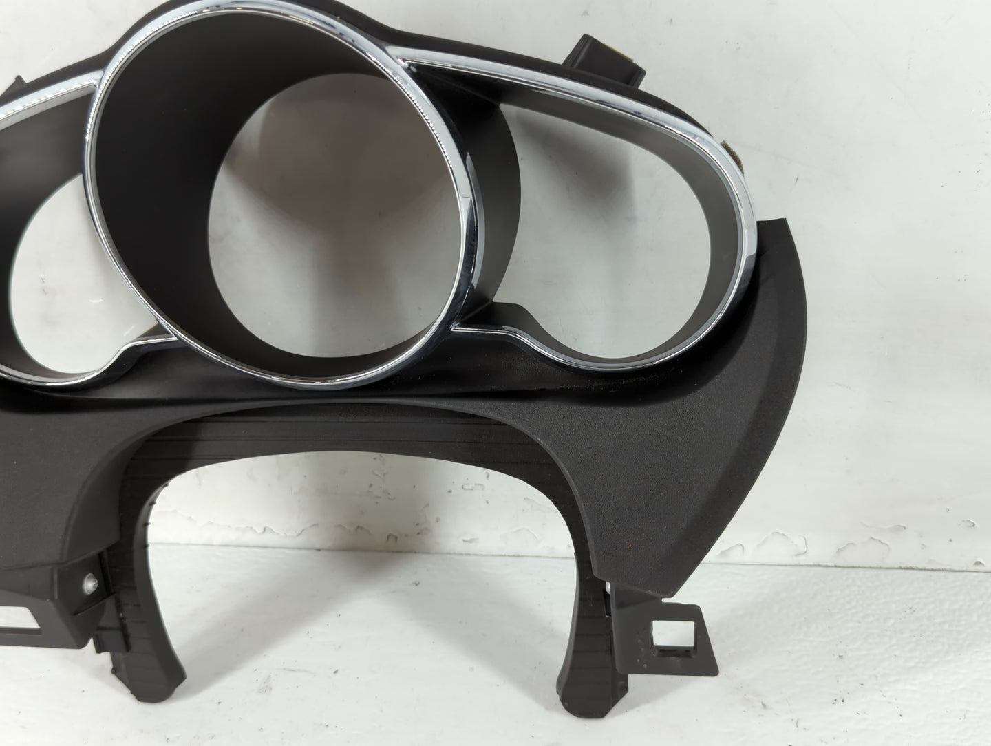 2008 Chevrolet Malibu Instrument Cluster Bezel - Oemusedautoparts1.com