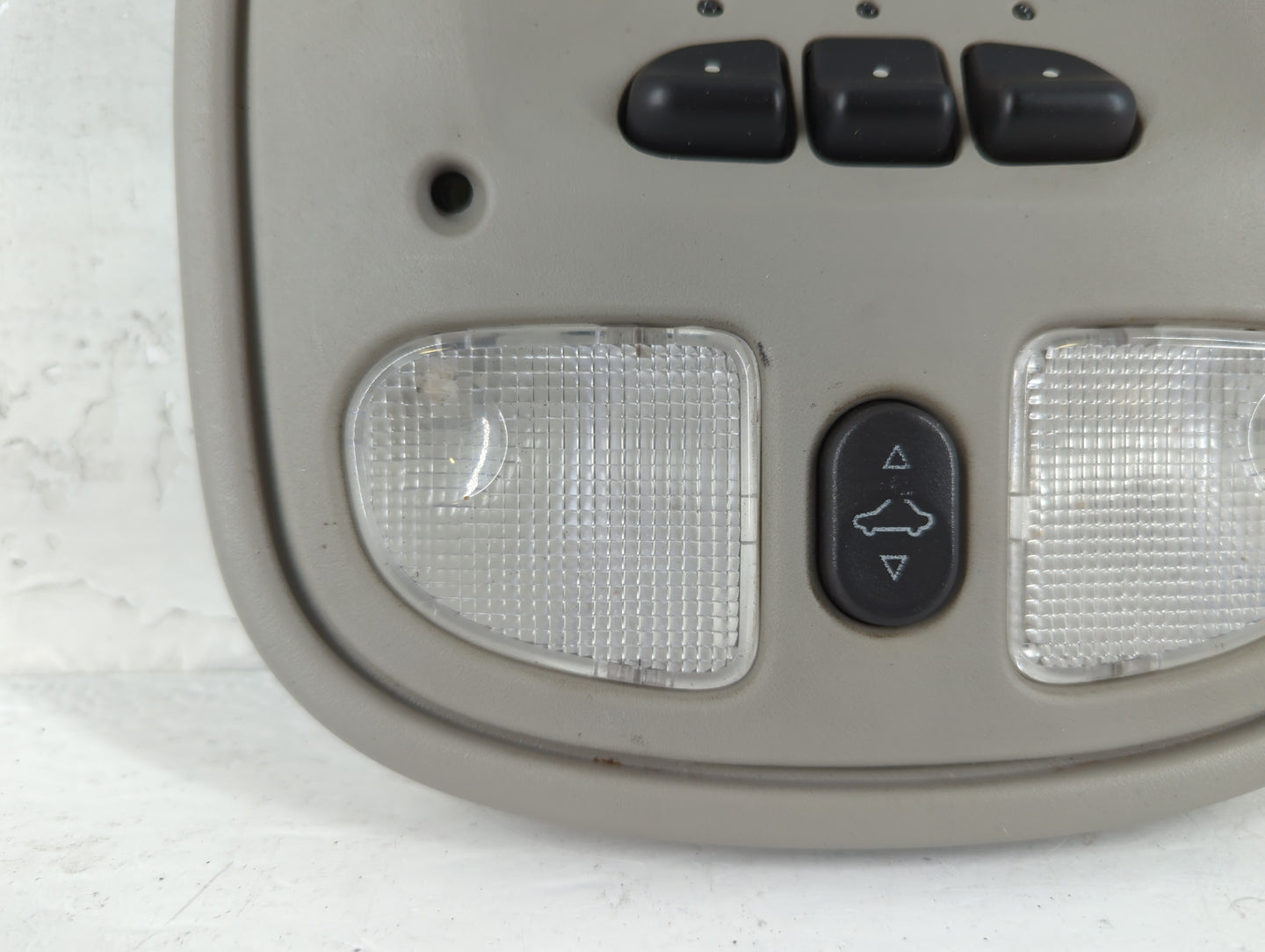 2008 Chevrolet Malibu Overhead Roof Console 695959 - Oemusedautoparts1.com