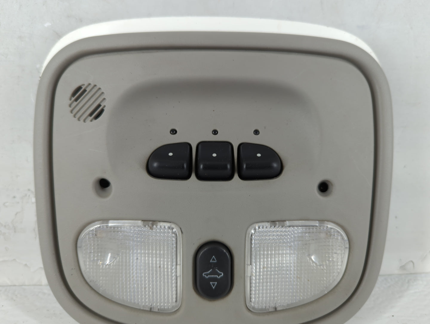 2008 Chevrolet Malibu Overhead Roof Console 695959 - Oemusedautoparts1.com