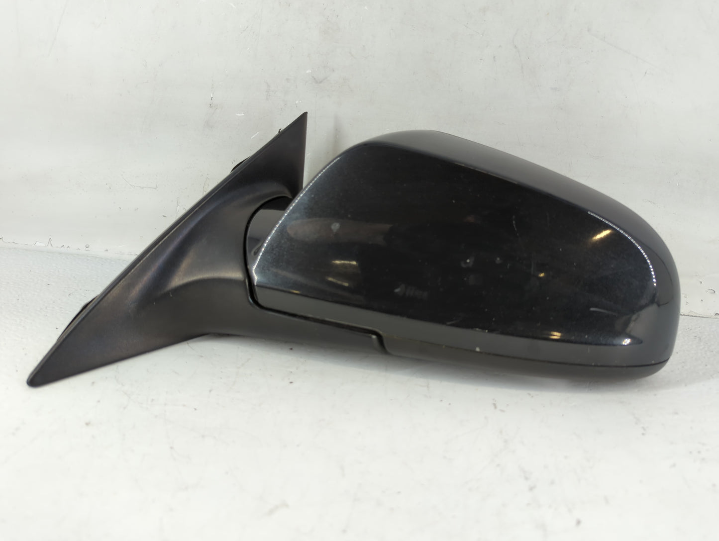 2004-2008 Chevrolet Malibu Passenger Side View Mirror - Right Door Mirror OEM Used - Oemusedautoparts1.com
