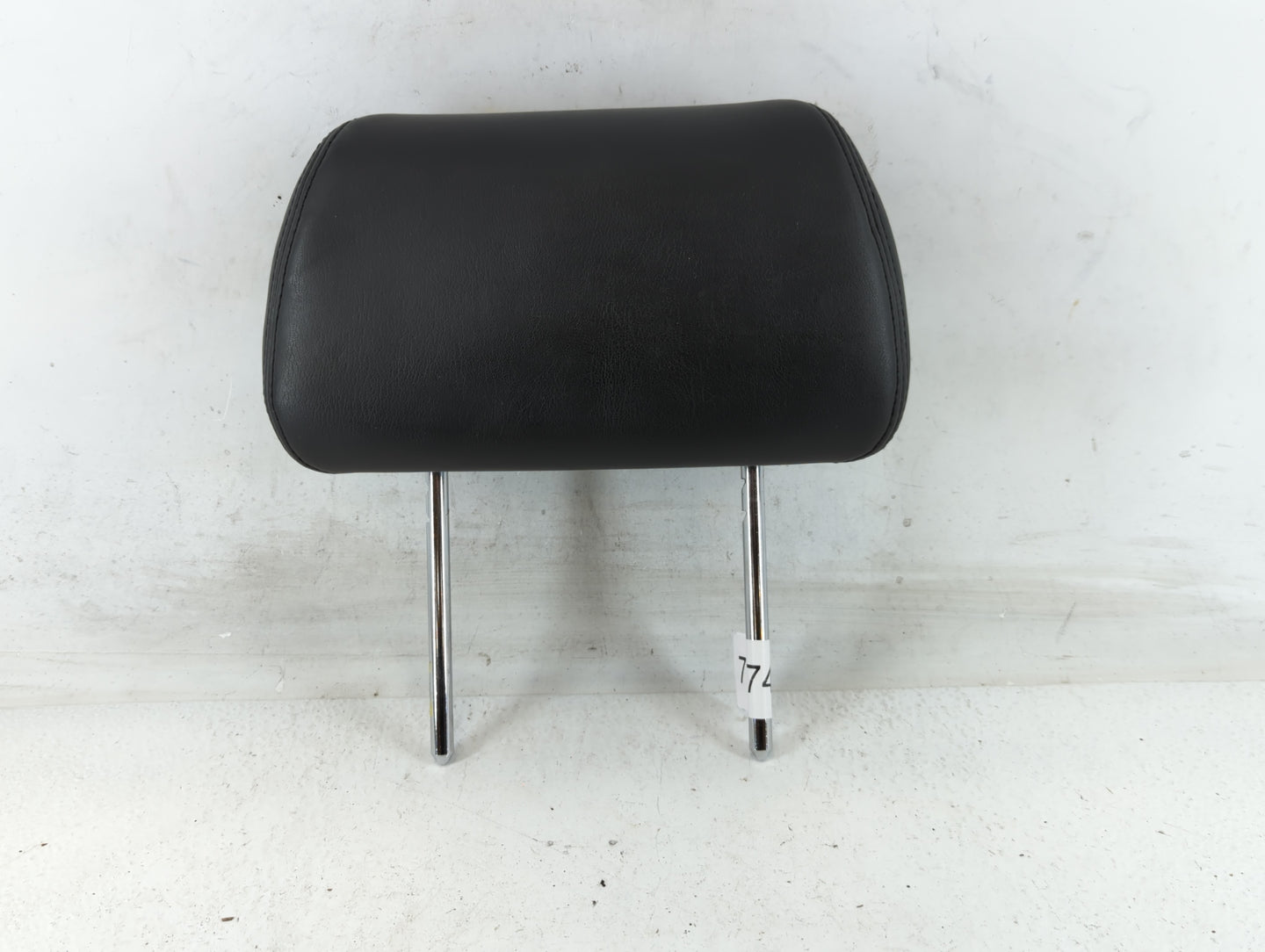 2008-2009 Chevrolet Malibu Headrest Head Rest Rear Seat Black - Oemusedautoparts1.com