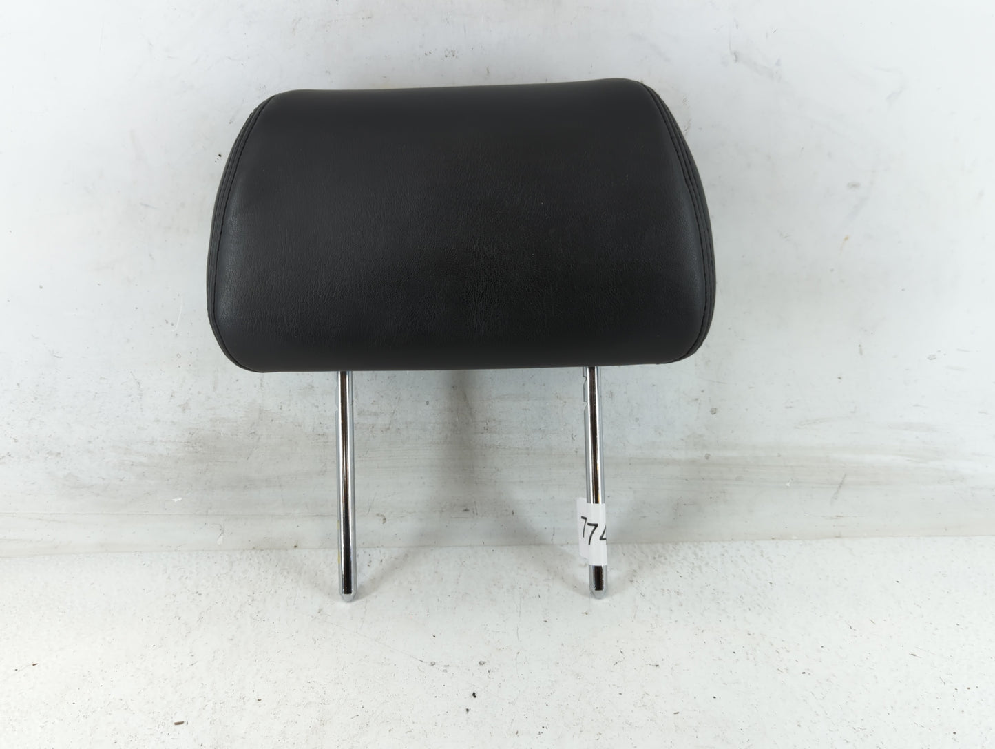2008-2009 Chevrolet Malibu Headrest Head Rest Rear Seat Black - Oemusedautoparts1.com