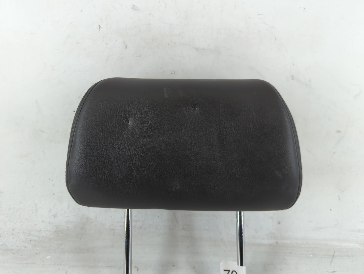 2008-2009 Chevrolet Malibu Headrest Head Rest Rear Seat Black - Oemusedautoparts1.com