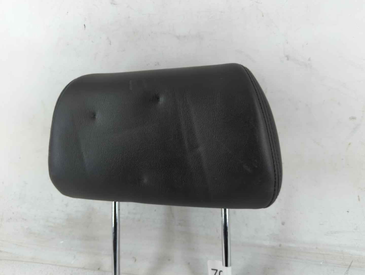 2008-2009 Chevrolet Malibu Headrest Head Rest Rear Seat Black - Oemusedautoparts1.com