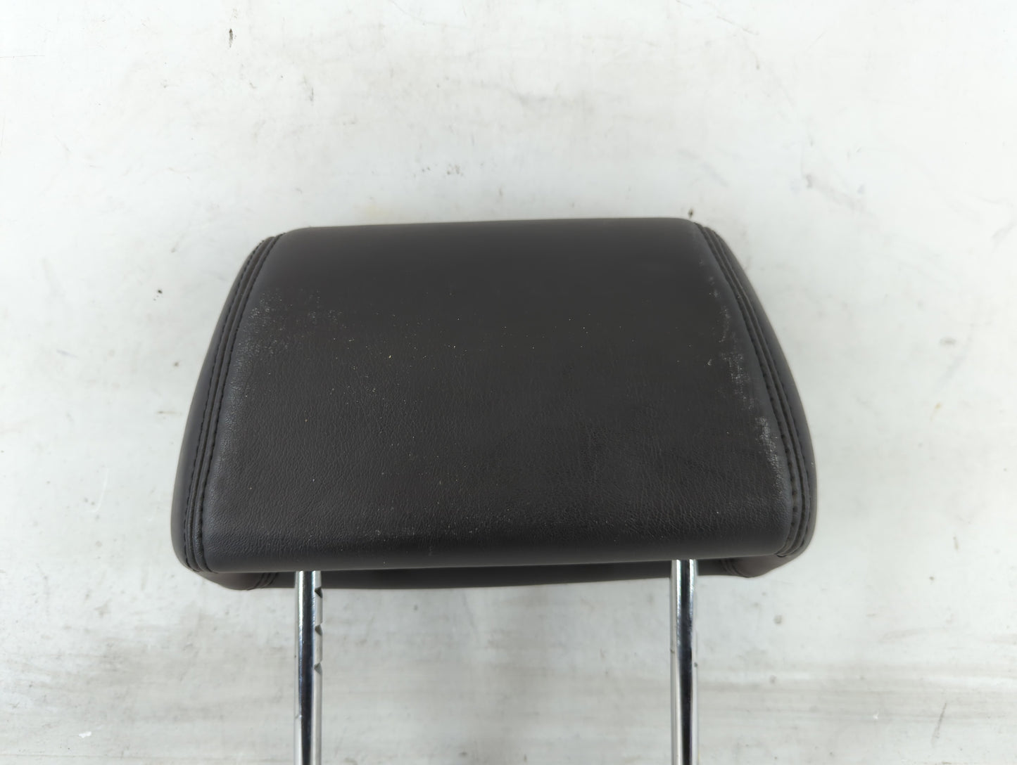 2008-2009 Chevrolet Malibu Headrest Head Rest Rear Seat Black - Oemusedautoparts1.com