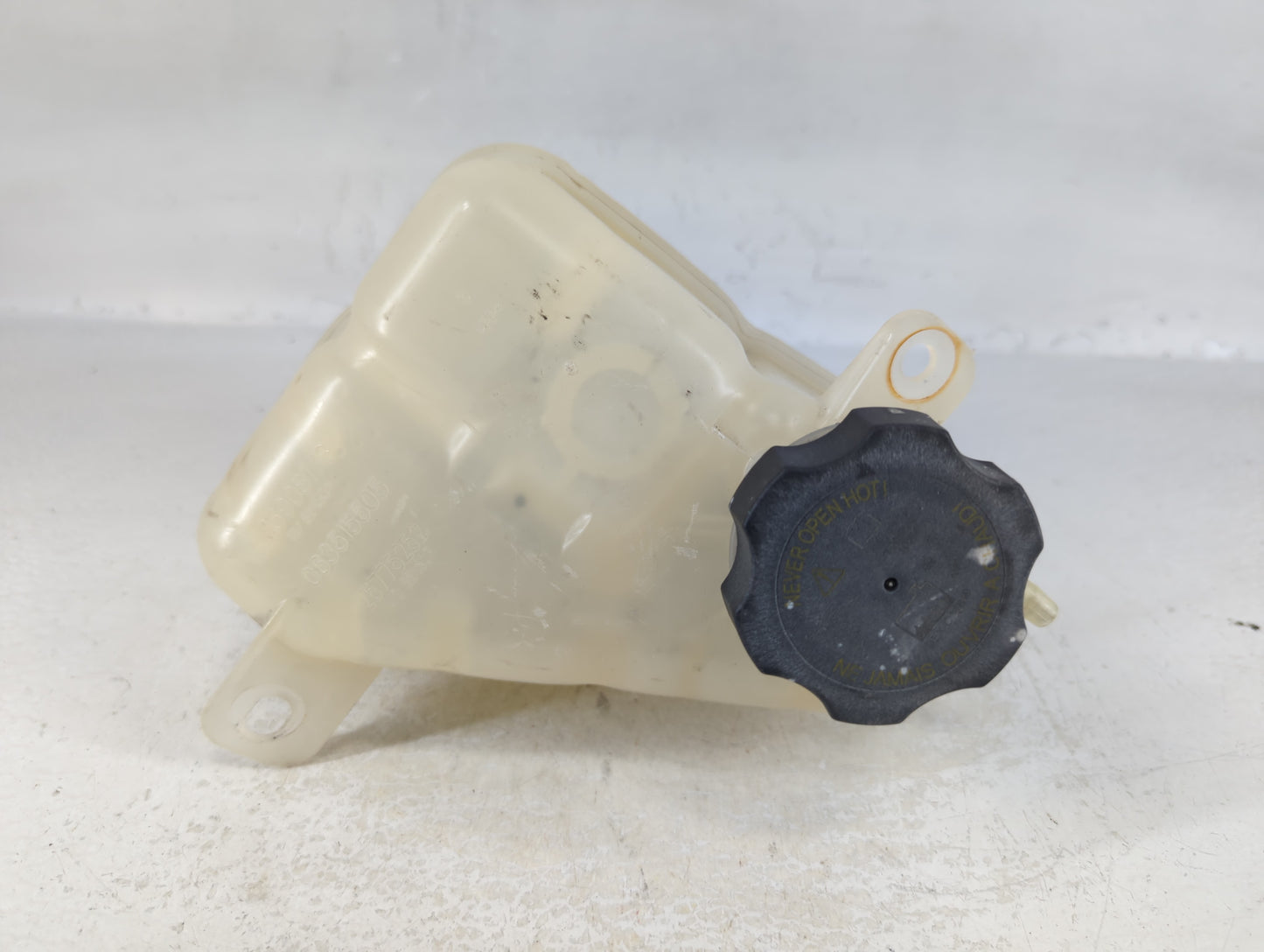2007 Chevrolet Malibu Radiator Coolant Overflow Expansion Tank Bottle 701026 - Oemusedautoparts1.com