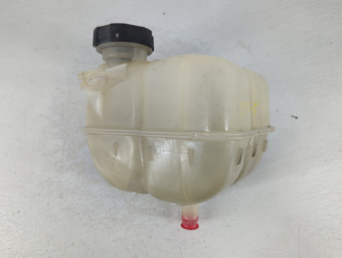 2007 Chevrolet Malibu Radiator Coolant Overflow Expansion Tank Bottle 701026 - Oemusedautoparts1.com