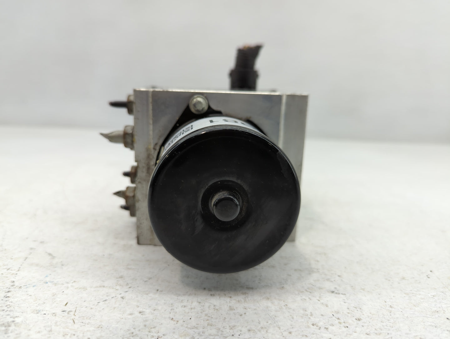 2008-2009 Chevrolet Malibu ABS Pump Control Module Replacement P/N:25928254 Fits Fits 2008 2009 OEM Used Auto Parts - Oemuse