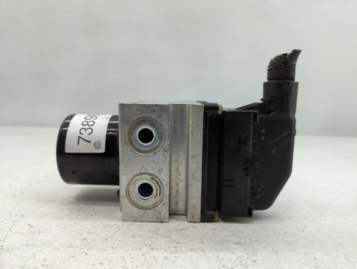 2008-2009 Chevrolet Malibu Anti-Lock Brake ABS Pump Module Actuator OEM P/N:25928254 Fits Fits 2008 2009 OEM Used Auto Parts