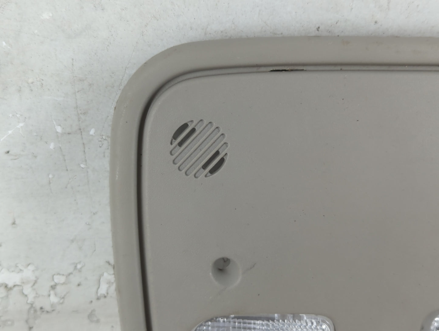 2008 Chevrolet Malibu Overhead Roof Console 776059 - Oemusedautoparts1.com
