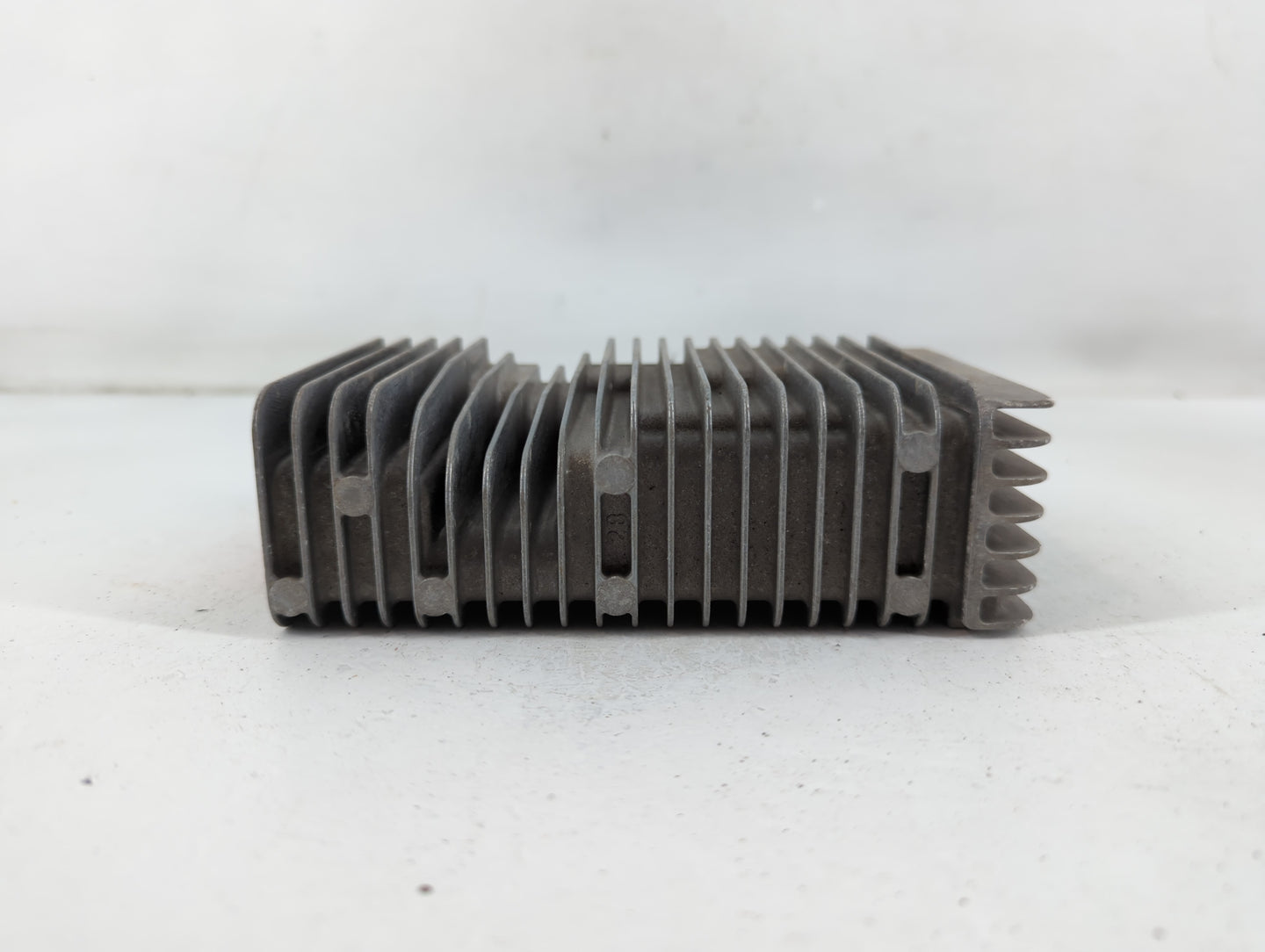 2008 Malibu Ac Dc Power Control Module Accessory Computer Power Inverter - Oemusedautoparts1.com