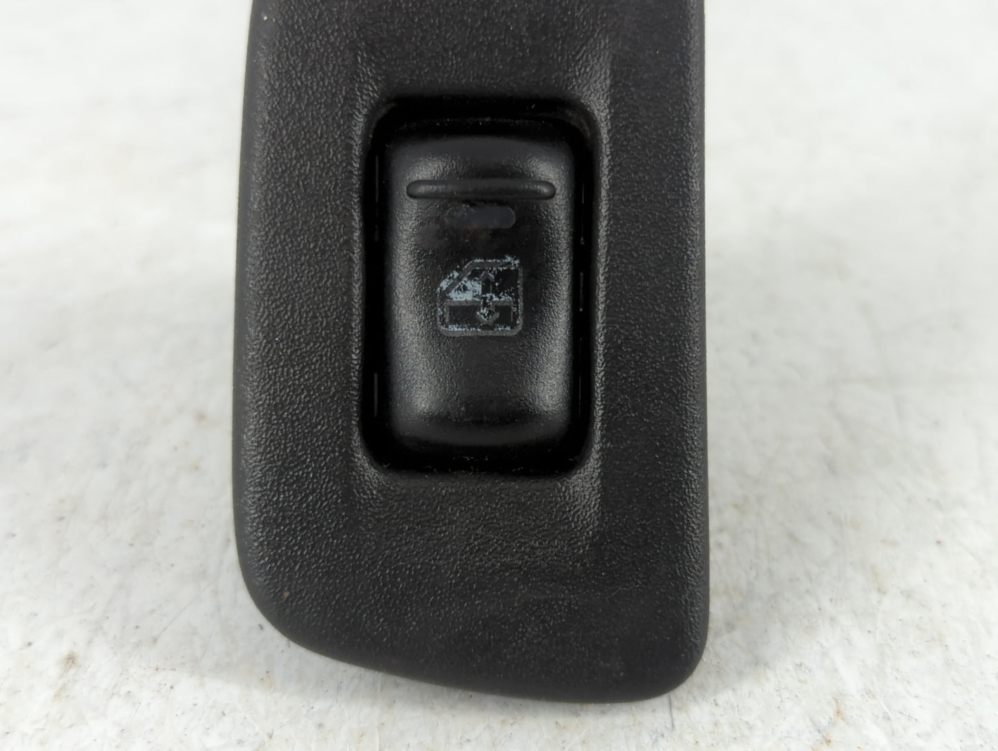 2008 Chevrolet Malibu Passenger Right Rear Power Window Switch 22610488 - Oemusedautoparts1.com