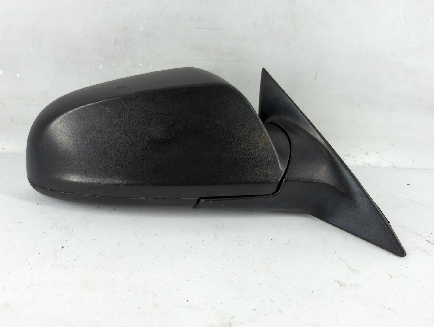 2004-2008 Chevrolet Malibu Passenger Side View Mirror - Right Door Mirror OEM Used - Oemusedautoparts1.com