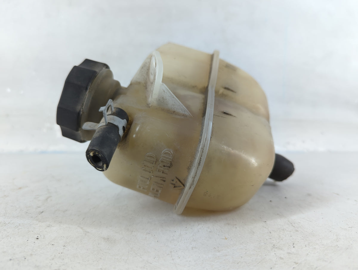 2007 Chevrolet Malibu Radiator Coolant Overflow Expansion Tank Bottle 818331 - Oemusedautoparts1.com